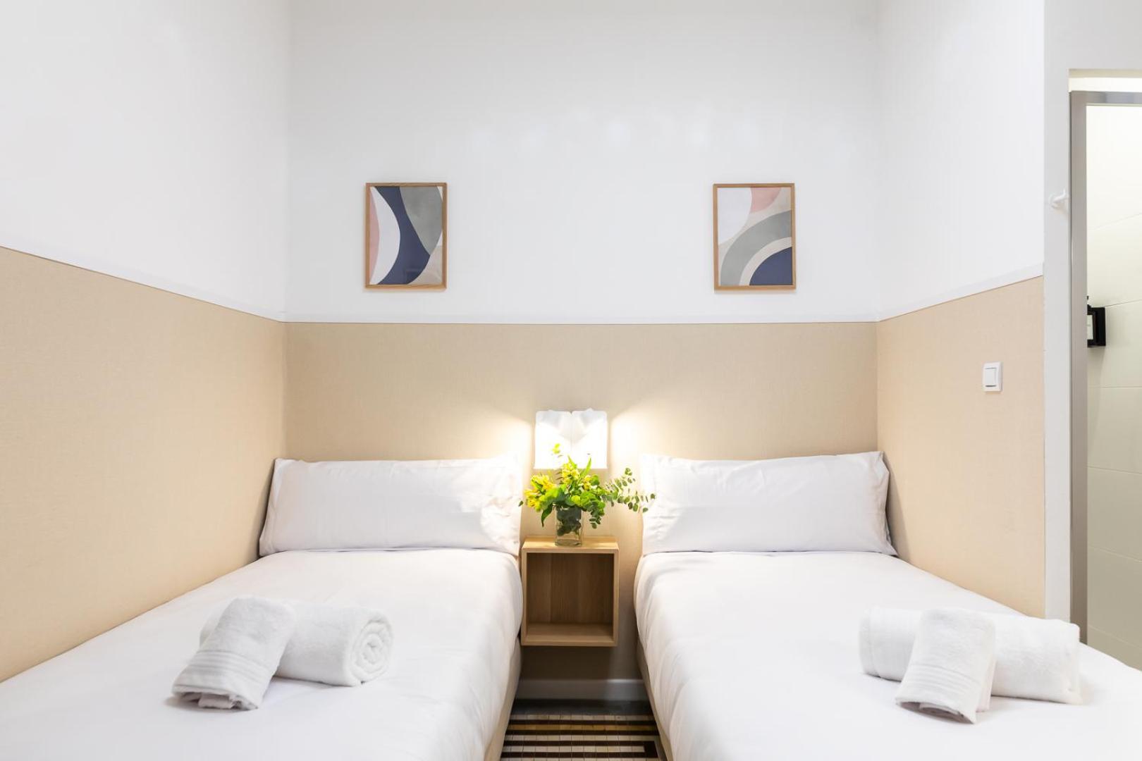 Pension Alicante By Moontels Valencia Eksteriør bilde