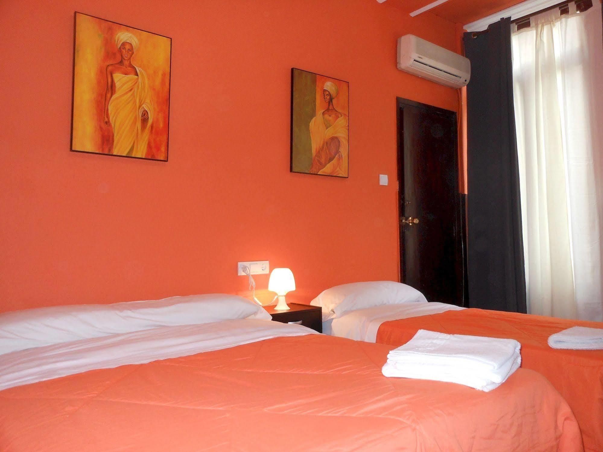 Pension Alicante By Moontels Valencia Eksteriør bilde